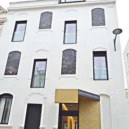 Hollywood By Лісабон