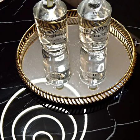 Hollywood By Лісабон