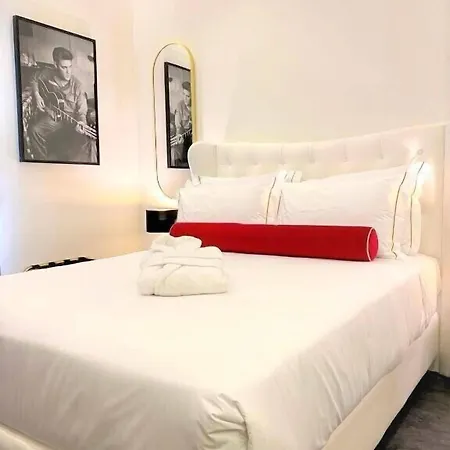 Hollywood By Лісабон