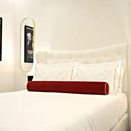 Hotel Hollywood By