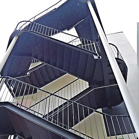 Hollywood By 4* Lisbon