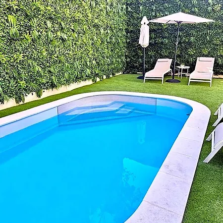 Hollywood By Hotel 4*