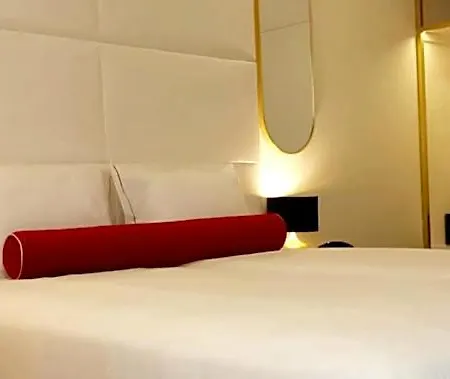 Hotel Hollywood By