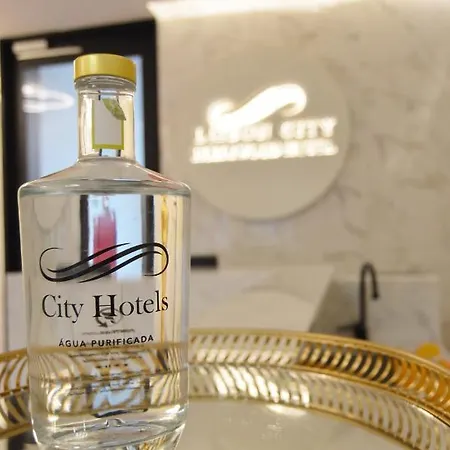 Hotel Hollywood By 4*